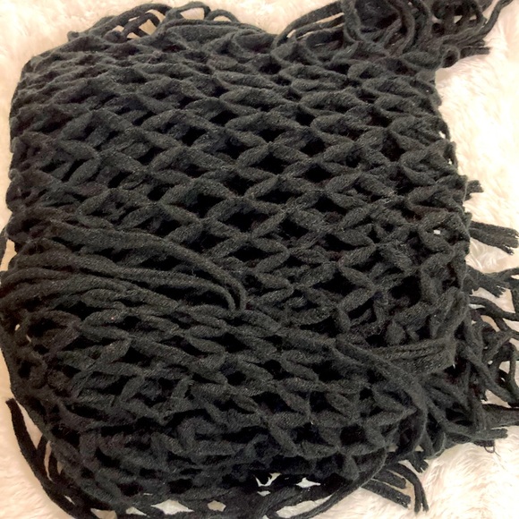 Scarf - Picture 1 of 2